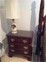 Gorgeous Night Stand and Lamp