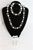 Pearl and Glass Necklace Bracelet Earring Set