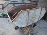 Rolling feed cart