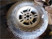 15" tire on 6 hole truck rim