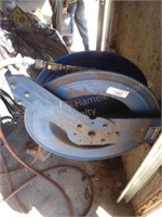 Air hose & reel (attached - buyer removes)