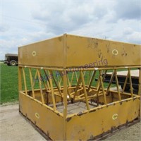 Sioux, 8X8ft square hay feeder, 6ft tall