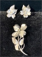STERLING DOGWOOD DESIGN PIN AND EARRINGS SET