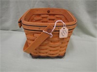 2002 LONGABERGER BASKET