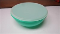 TUPPERWARE BOWL WITH LID