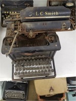 L.C. Smtih 10" Typewriter