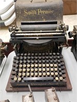 Smith Primer #2 Typewriter w/ Case