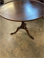 LARGE PIE CRUST TABLE BY IMPERIAL