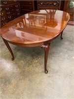 THOMASVILLE CHERRY QUEEN ANNE DINING TABLE