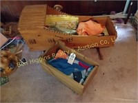 2 wooden cradles