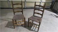 (2X) COUNTRY LADDER BACK CHAIRS WOVEN SEATS