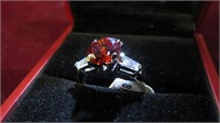 LADIES .925 STERLING RING, SZ 7, RED STONE