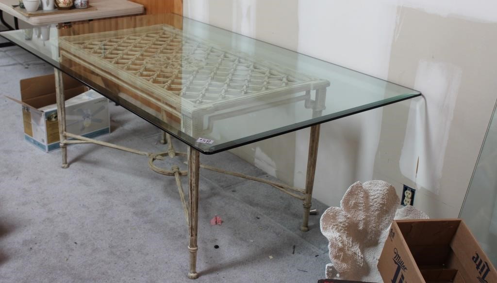 Furniture-Glassware-Collectible Online Auction