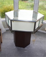 Glass Display Case on Stand (6 sided)