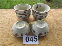 8 BOWLS BERRY COLLECTION CHINA