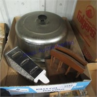 grater, napkin holder, carke pan with lid
