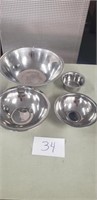STAINLESS STACKING BOWLS