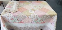 QUILTED BEDSPREAD WITH 2 PILLOW SHAMS NICE F/Q
