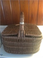 Wicker Picnic Basket - Double Hinged