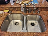 Stainless Steel Sink/Faucet/Disposal