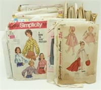 Lot of Sewing Patterns - Mostly Simplicity