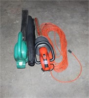 Lot: Electric Hedge Trimmer, Electric Blower, Ext