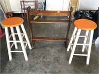 Quilt display stand and stools