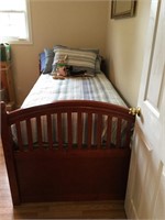 Trundle bed and mirror