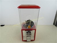 Candy Machines, Coins, Lawn Tools, Household and more