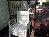 6 White Patio Chairs