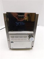 Panasonic CD Player 10" T, 7" W, 14" D. Panasonic