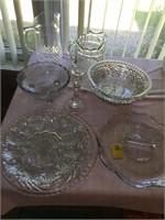 GROUP OF CRYSTAL AND CLEAR GLASS