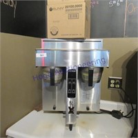Fetco coffee brewer w/filters