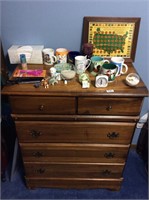 Drawers and decor