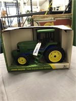 ERTL JD 7600 Tractor with MFWD 1:16