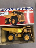 Komatsu Dump truck toy 1/50