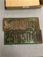 pair of 1929 IOWA license plates
