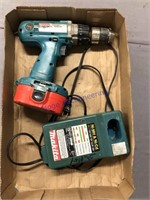 Makita drill driver with charger-untested