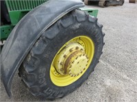 John Deere 4850 Wheel Tractor