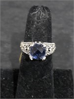 .925 STERLING SILVER RING WITH TANZANITE GEMSTONE