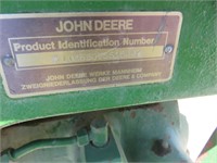 John Deere 2550 Wheel Tractor
