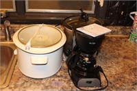 2 Crock Pots & Small Coffee Pot