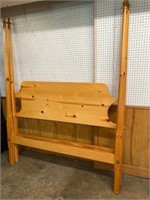 PINE PENCIL POST QUEEN SIZE BED