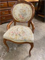 NEEDLEPOINT VICTORIAN GRAPE CARVED SIDE CHAIR