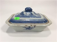 Blue canton covered dish - multiple chips on rim