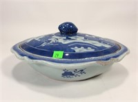Blue canton oval covered dish - chip on the rim,