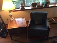 Accent chair, side table, & brass lamp