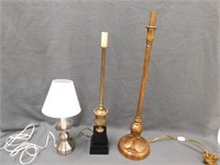 Table Lamps 3 Table lamps, 2 are made of brass,