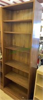 Six shelf wood bookcase, with adjustable shelves,