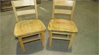 PAIR OF SOLID OAK CHILD'S CHAIRS